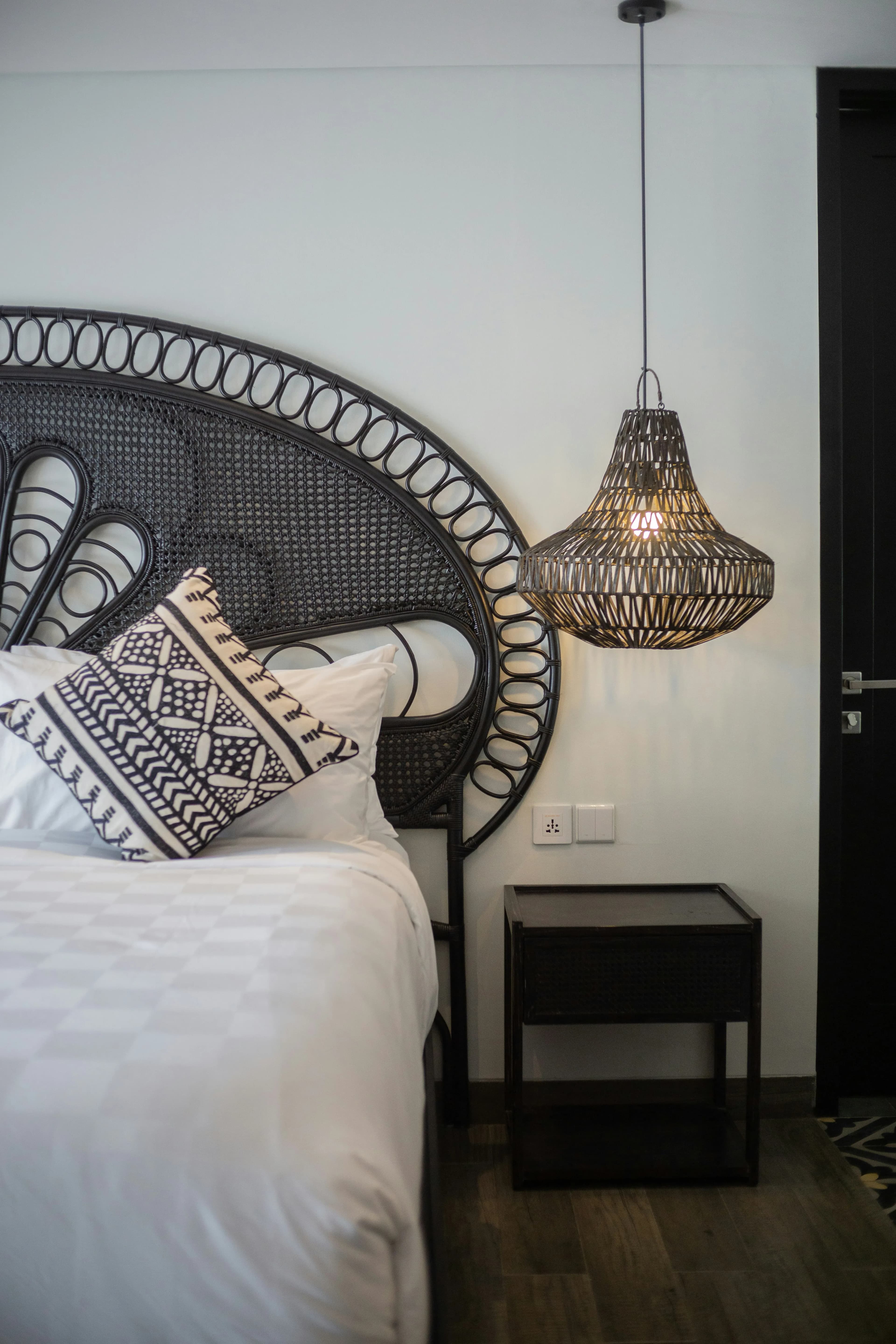 Art Work & Home Decor